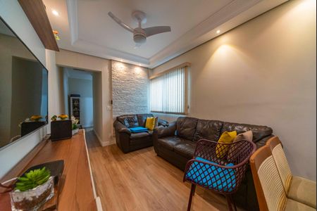 Sala de apartamento à venda com 3 quartos, 80m² em Vila Homero Thon, Santo André