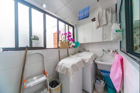 Apartamento à venda com 80m², 3 quartos e 2 vagas Apartamento à venda com 80m², 3 quartos e 2 vagasÁrea de Serviço