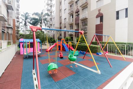 Apartamento para alugar com 60m², 2 quartos e 1 vaga Apartamento para alugar com 60m², 2 quartos e 1 vagaÁrea Comum - Playground