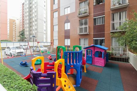 Apartamento para alugar com 60m², 2 quartos e 1 vaga Apartamento para alugar com 60m², 2 quartos e 1 vagaÁrea Comum - Playground