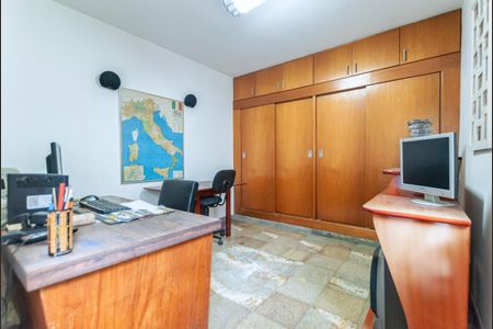 Casa à venda com 227m², 3 quartos e 2 vagas Casa à venda com 227m², 3 quartos e 2 vagasFoto 31