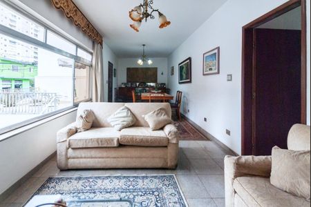 Casa à venda com 227m², 3 quartos e 2 vagas Casa à venda com 227m², 3 quartos e 2 vagasFoto 02