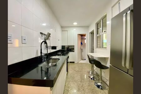 Apartamento para alugar com 102m², 3 quartos e 2 vagasCozinha