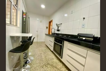 Apartamento para alugar com 102m², 3 quartos e 2 vagasCozinha