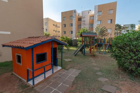 Apartamento para alugar com 47m², 2 quartos e 1 vaga Apartamento para alugar com 47m², 2 quartos e 1 vagaÁrea comum - Playground