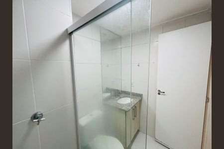 Apartamento para alugar com 68m², 2 quartos e 1 vaga Apartamento para alugar com 68m², 2 quartos e 1 vagaBanheiro da Suíte