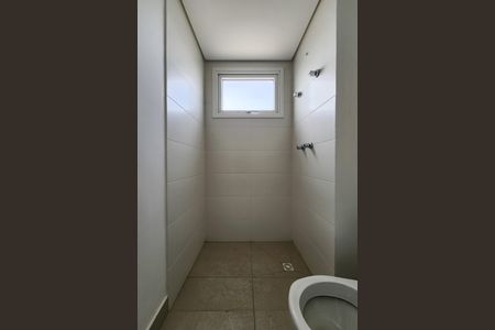 Apartamento à venda com 130m², 3 quartos e 4 vagas Apartamento à venda com 130m², 3 quartos e 4 vagasBanheiro da Suíte 2