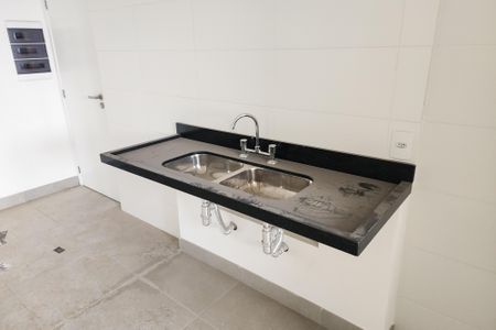 Apartamento à venda com 130m², 3 quartos e 4 vagas Apartamento à venda com 130m², 3 quartos e 4 vagasCozinha