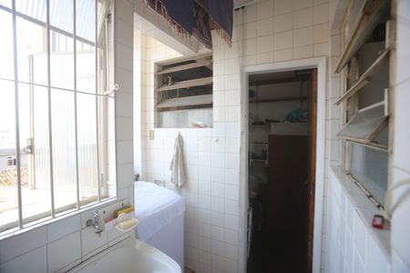 Apartamento à venda com 90m², 3 quartos e 1 vagaÁrea de Serviço