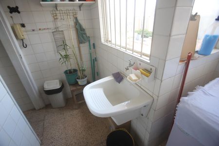 Apartamento à venda com 90m², 3 quartos e 1 vagaÁrea de Serviço