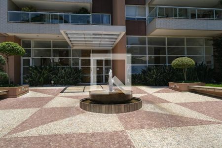 Apartamento à venda com 170m², 3 quartos e 3 vagasEntrada do Prédio