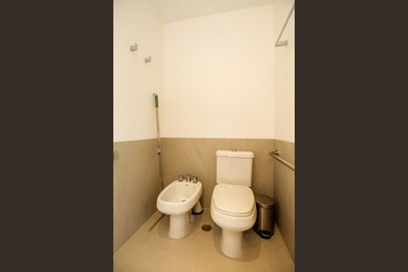 Apartamento à venda com 170m², 3 quartos e 3 vagasBanheiro da Suíte 2