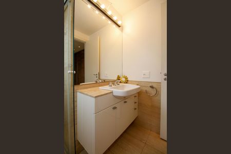 Apartamento à venda com 170m², 3 quartos e 3 vagasBanheiro da Suíte 1