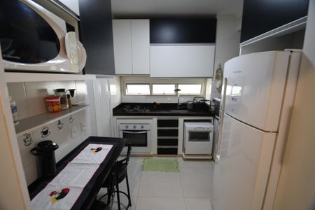 Apartamento à venda com 80m², 2 quartos e 1 vagaCozinha