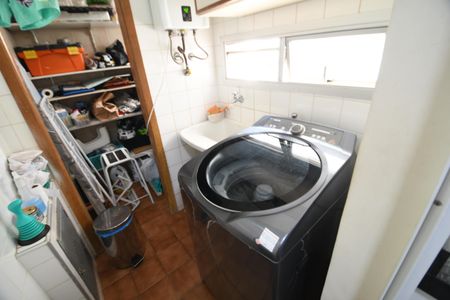 Apartamento à venda com 80m², 2 quartos e 1 vagaÁrea de Serviço