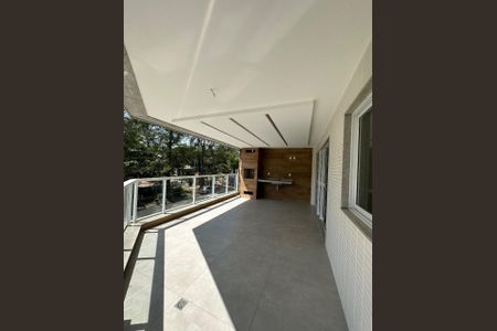 Apartamento à venda com 117m², 3 quartos e 2 vagasFoto 01