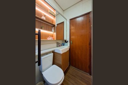 Casa para alugar com 160m², 2 quartos e 2 vagas Casa para alugar com 160m², 2 quartos e 2 vagasBanheiro Social