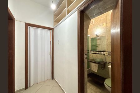 Apartamento à venda com 100m², 3 quartos e sem vagaCorredor 
