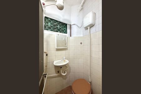 Apartamento à venda com 100m², 3 quartos e sem vagaBanheiro de Serviço