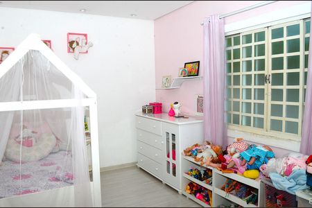 Casa à venda com 280m², 2 quartos e 2 vagasQuarto 1