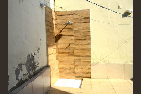 Casa à venda com 280m², 2 quartos e 2 vagasÁrea externa