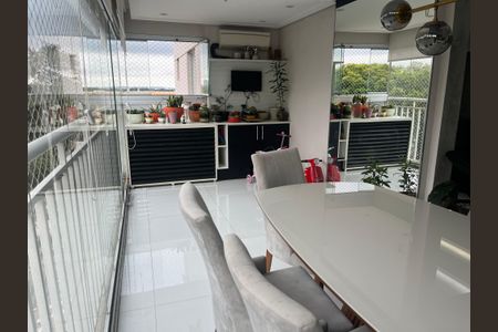 Apartamento à venda com 128m², 2 quartos e 3 vagasVaranda