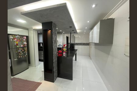 Apartamento à venda com 128m², 2 quartos e 3 vagasCozinha