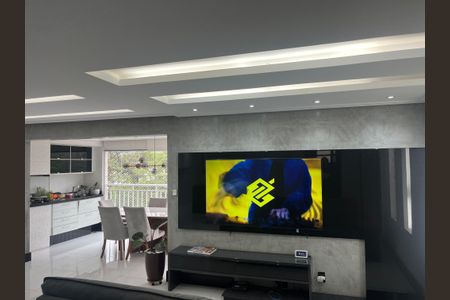 Apartamento à venda com 128m², 2 quartos e 3 vagasSala