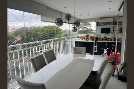 Apartamento à venda com 128m², 2 quartos e 3 vagasVaranda