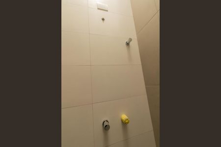 Casa para alugar com 225m², 3 quartos e 4 vagas Casa para alugar com 225m², 3 quartos e 4 vagasBanheiro da Suíte 2