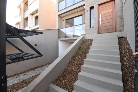 Casa para alugar com 225m², 3 quartos e 4 vagasFachada