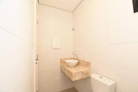 Casa para alugar com 225m², 3 quartos e 4 vagasBanheiro do Ático