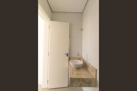 Casa para alugar com 225m², 3 quartos e 4 vagas Casa para alugar com 225m², 3 quartos e 4 vagasBanheiro Social