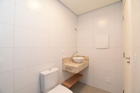 Casa para alugar com 225m², 3 quartos e 4 vagasBanheiro 5