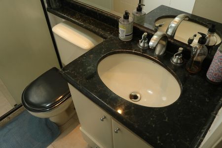 Apartamento à venda com 93m², 3 quartos e 2 vagasBanheiro