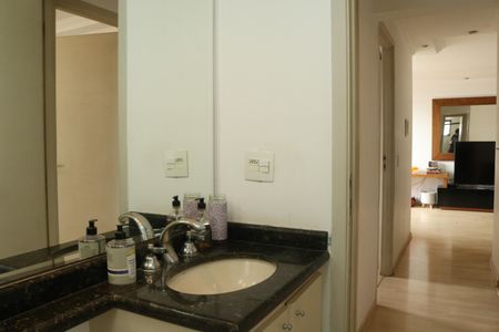 Apartamento à venda com 93m², 3 quartos e 2 vagasBanheiro