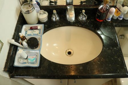 Apartamento à venda com 93m², 3 quartos e 2 vagasBanheiro da Suíte