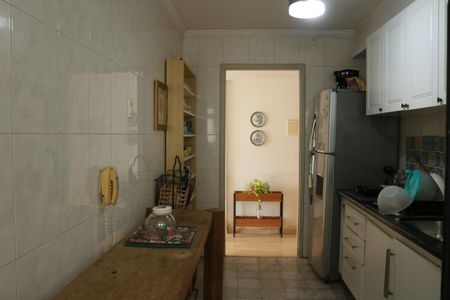 Apartamento à venda com 93m², 3 quartos e 2 vagasCozinha