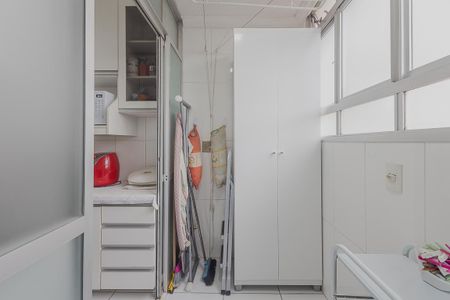 Apartamento para alugar com 72m², 3 quartos e 1 vagaÁrea de Serviço