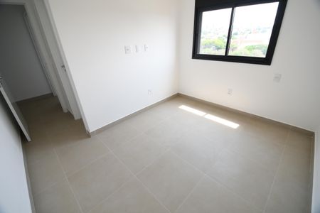 Apartamento à venda com 80m², 2 quartos e 2 vagasSuíte 1