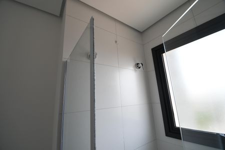 Apartamento à venda com 80m², 2 quartos e 2 vagasBanheiro da Suíte 1