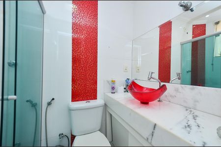 Apartamento à venda com 99m², 3 quartos e 1 vaga Apartamento à venda com 99m², 3 quartos e 1 vagaBanheiro da Suíte