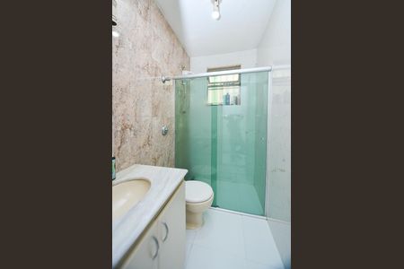 Apartamento à venda com 99m², 3 quartos e 1 vaga Apartamento à venda com 99m², 3 quartos e 1 vagaBanheiro Social