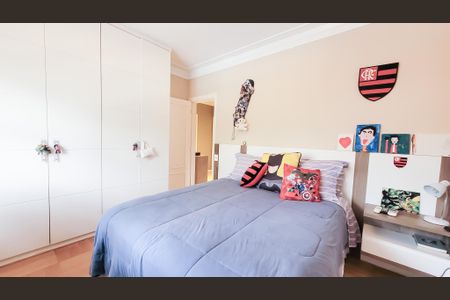 Casa de condomínio à venda com 439m², 4 quartos e 6 vagasQuarto 1