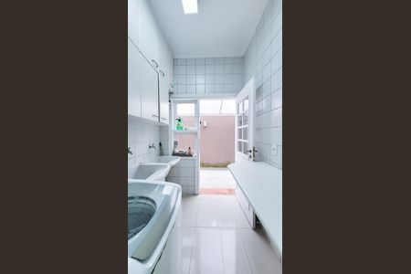 Casa de condomínio à venda com 439m², 4 quartos e 6 vagasÁrea de Serviço