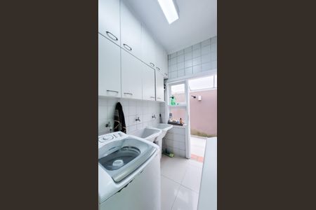 Casa de condomínio à venda com 439m², 4 quartos e 6 vagasÁrea de Serviço