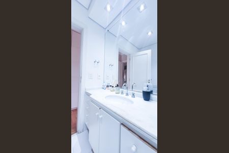 Casa de condomínio à venda com 439m², 4 quartos e 6 vagasBanheiro Suíte 1