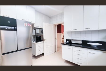 Casa de condomínio à venda com 439m², 4 quartos e 6 vagasCozinha