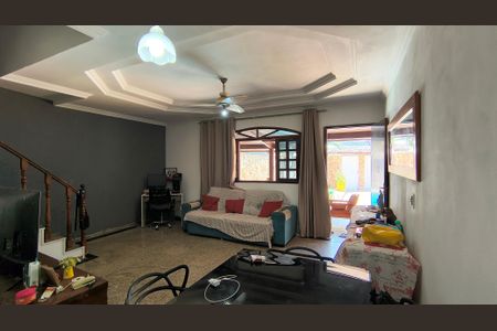 Sala de casa de condomínio à venda com 3 quartos, 310m² em Vargem Pequena, Rio de Janeiro