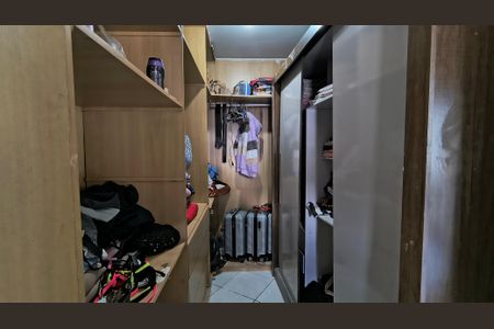 Casa de condomínio à venda com 310m², 3 quartos e 1 vagaCloset da Suíte